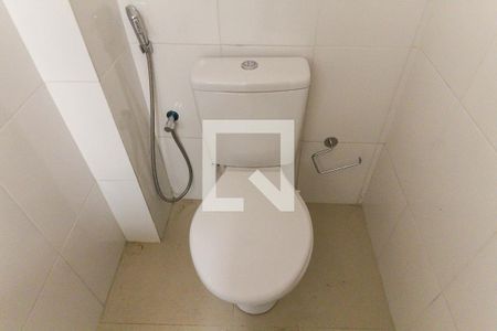 Banheiro de kitnet/studio para alugar com 1 quarto, 22m² em Mooca, São Paulo
