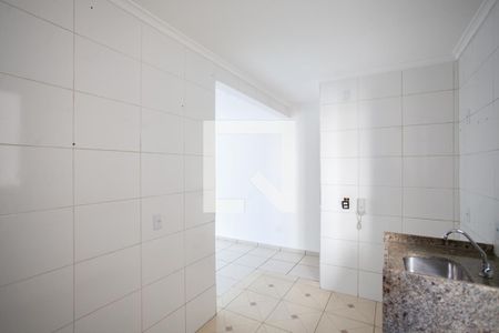 Apartamento à venda com 70m², 2 quartos e 1 vaga Apartamento à venda com 70m², 2 quartos e 1 vagaCozinha e Área de Serviço