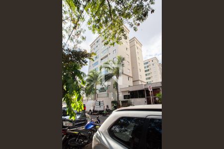 Apartamento à venda com 70m², 2 quartos e 1 vaga Apartamento à venda com 70m², 2 quartos e 1 vagaFachada