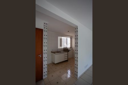 Apartamento à venda com 70m², 2 quartos e 1 vaga Apartamento à venda com 70m², 2 quartos e 1 vagaCozinha e Área de Serviço