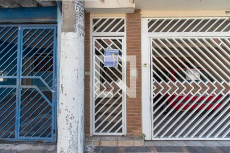 Casa para alugar com 78m², 2 quartos e sem vagaFachada