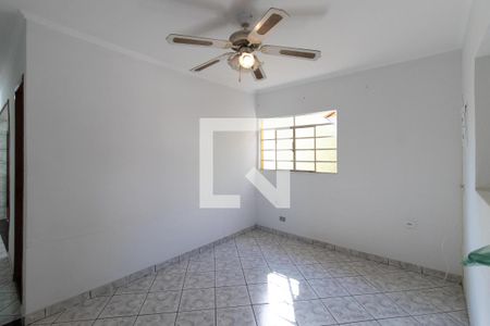 Sala de casa para alugar com 2 quartos, 78m² em Vila Nova Carolina, São Paulo