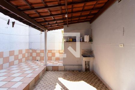 Casa para alugar com 78m², 2 quartos e sem vagaÁrea de Serviço e Quintal