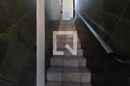 Casa para alugar com 78m², 2 quartos e sem vagaEscada