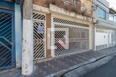 Casa para alugar com 78m², 2 quartos e sem vagaFachada