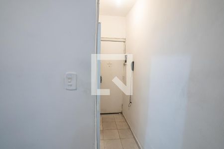 Corredor de kitnet/studio para alugar com 1 quarto, 21m² em Botafogo, Rio de Janeiro