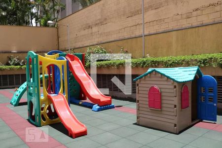 Apartamento para alugar com 78m², 2 quartos e 2 vagasÁrea comum - Playground