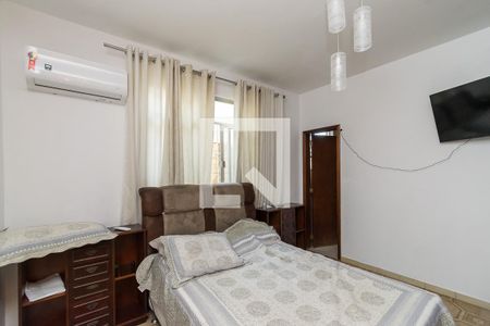 Quarto 1 Suíte de casa para alugar com 2 quartos, 112m² em Brás de Pina, Rio de Janeiro