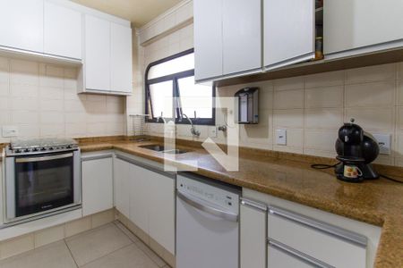 Apartamento à venda com 186m², 4 quartos e 3 vagasCozinha