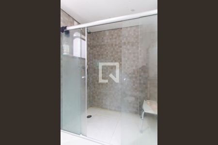 Apartamento à venda com 186m², 4 quartos e 3 vagasBanheiro da Suíte 1