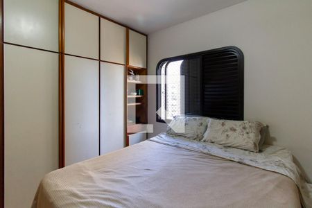 Apartamento à venda com 186m², 4 quartos e 3 vagasQuarto 2 - Suíte