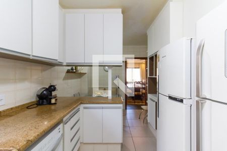 Apartamento à venda com 186m², 4 quartos e 3 vagasCozinha