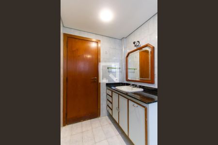 Apartamento à venda com 186m², 4 quartos e 3 vagasBanheiro da Suíte