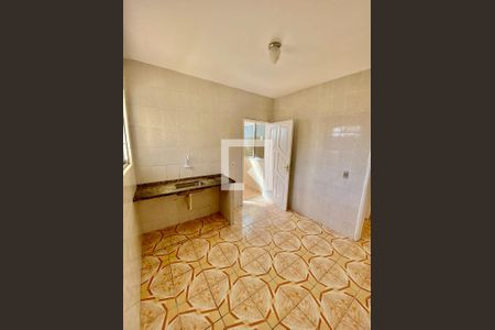 Casa à venda com 425m², 2 quartos e 3 vagas Casa à venda com 425m², 2 quartos e 3 vagasCozinha