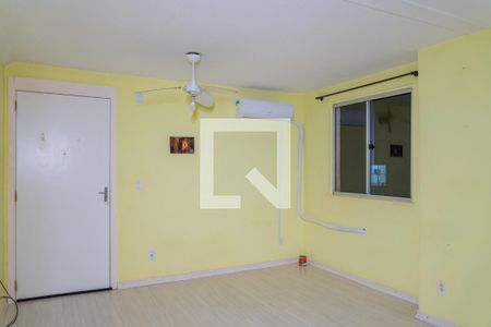 Sala de apartamento à venda com 2 quartos, 49m² em Vila Nova, Porto Alegre