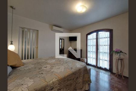 Casa à venda com 225m², 3 quartos e 2 vagasQuarto 1