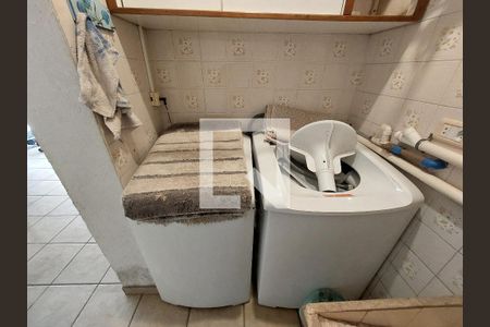 Casa à venda com 225m², 3 quartos e 2 vagasÁrea de Serviço 2