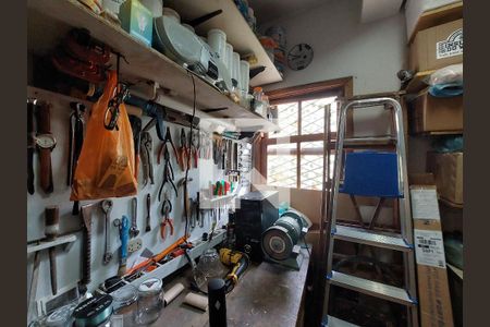 Casa à venda com 225m², 3 quartos e 2 vagasOficina