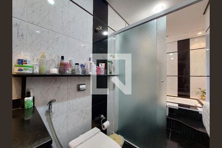 Casa à venda com 225m², 3 quartos e 2 vagasBanheiro 1