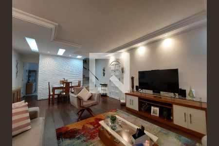 Sala de casa à venda com 3 quartos, 250m² em Jardim da Campina, São Paulo