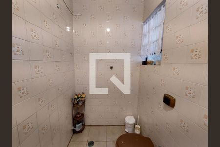 Casa à venda com 225m², 3 quartos e 2 vagasBanheiro da Área de Serviço