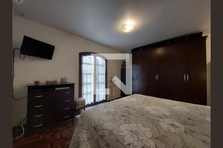 Casa à venda com 225m², 3 quartos e 2 vagasQuarto 1