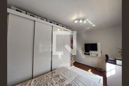 Casa à venda com 225m², 3 quartos e 2 vagasQuarto 3