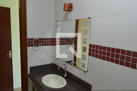 Casa para alugar com 180m², 3 quartos e 2 vagasBanheiro da Suíte 2