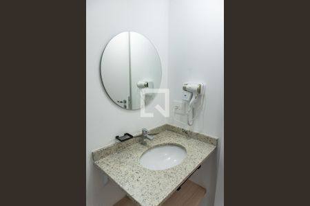Banheiro de kitnet/studio à venda com 1 quarto, 24m² em Paraíso, São Paulo
