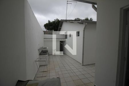 Casa à venda com 200m², 2 quartos e 2 vagasQuintal