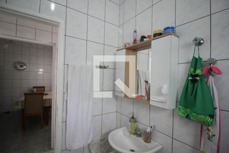 Casa à venda com 200m², 2 quartos e 2 vagasBanheiro 2