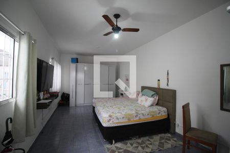 Casa à venda com 200m², 2 quartos e 2 vagasQuarto 2 - Suíte