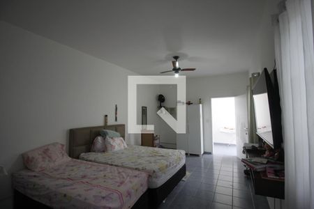 Casa à venda com 200m², 2 quartos e 2 vagasQuarto 2 - Suíte