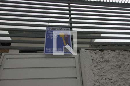 Casa à venda com 200m², 2 quartos e 2 vagasPlaquinha