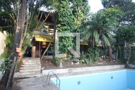 Casa para alugar com 500m², 6 quartos e 4 vagasPiscina