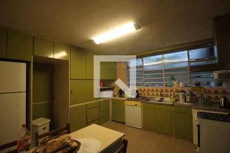 Casa para alugar com 500m², 6 quartos e 4 vagasCozinha