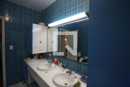 Casa para alugar com 500m², 6 quartos e 4 vagasBanheiro