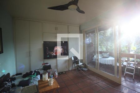 Casa para alugar com 500m², 6 quartos e 4 vagasSala de TV