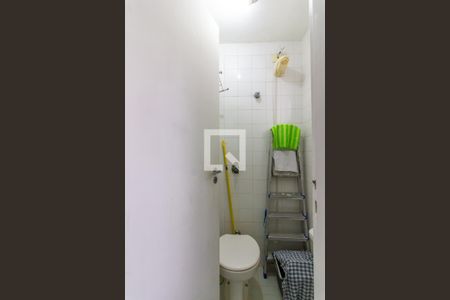 Apartamento à venda com 107m², 2 quartos e 1 vagaBanheiro de serviço