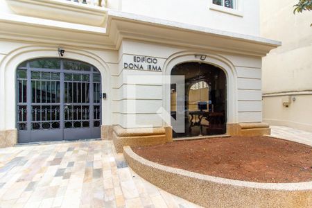 Apartamento à venda com 107m², 2 quartos e 1 vagaHall de entrada