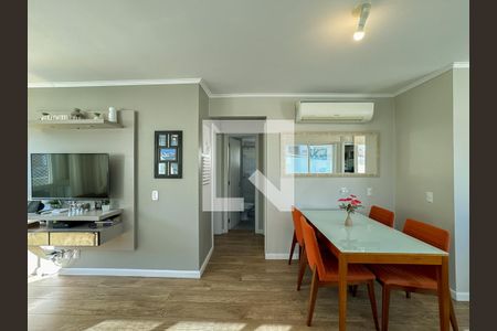 Apartamento à venda com 72m², 2 quartos e 2 vagasSala