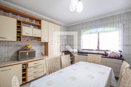 Casa à venda com 259m², 3 quartos e 2 vagas Casa à venda com 259m², 3 quartos e 2 vagasCozinha