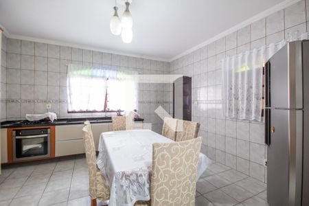 Casa à venda com 259m², 3 quartos e 2 vagas Casa à venda com 259m², 3 quartos e 2 vagasCozinha