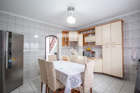 Casa à venda com 259m², 3 quartos e 2 vagas Casa à venda com 259m², 3 quartos e 2 vagasCozinha