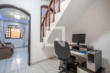 Casa à venda com 259m², 3 quartos e 2 vagas Casa à venda com 259m², 3 quartos e 2 vagasEscritório