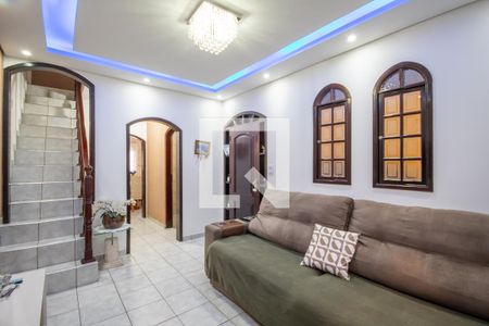 Casa à venda com 259m², 3 quartos e 2 vagas Casa à venda com 259m², 3 quartos e 2 vagasSala