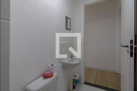banheiro social_3 de apartamento para alugar com 2 quartos, 46m² em Vila Cristalia, São Paulo