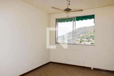 Sala de apartamento à venda com 2 quartos, 60m² em Cascadura, Rio de Janeiro