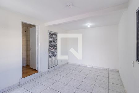 Kitnet de casa para alugar com 1 quarto, 32m² em Centro, Osasco