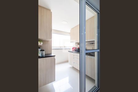 Sacada de apartamento à venda com 2 quartos, 58m² em Vila Osasco, Osasco